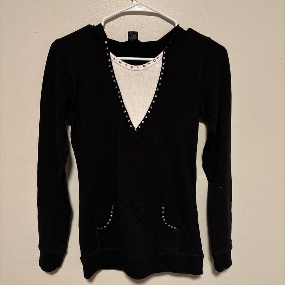 Eyeshadow Black and White Studded Top